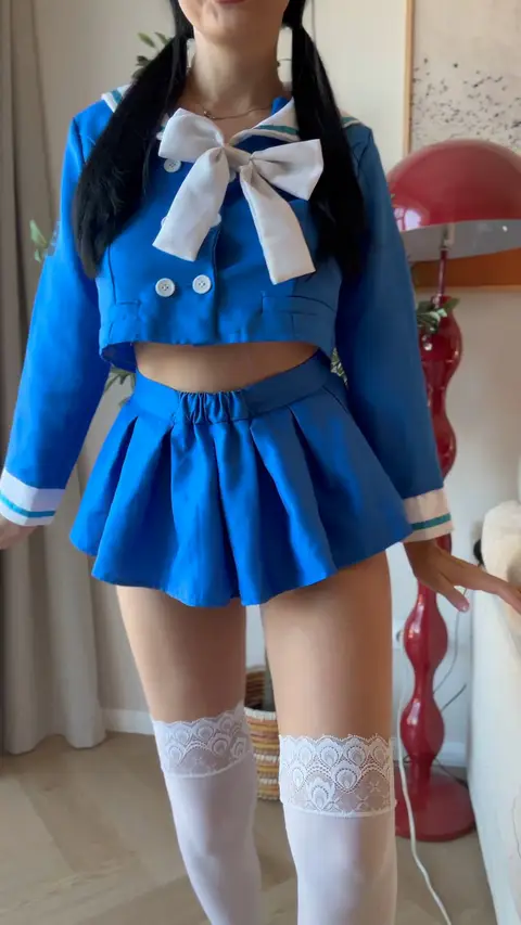 The perfect waist-titty proportions