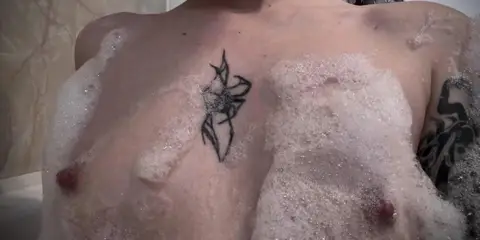 Shower boooobies