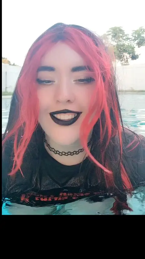 Let’s play mermaids