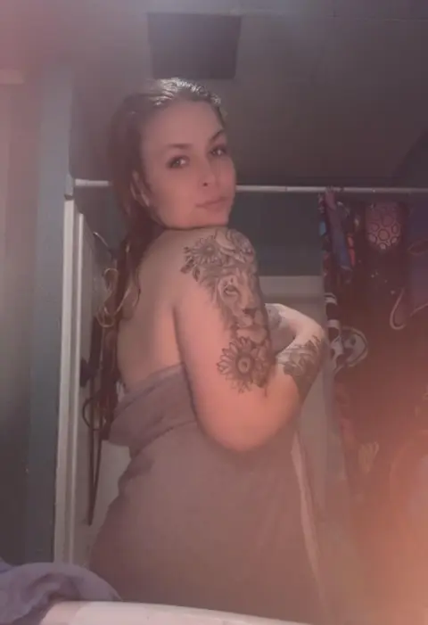 Love being fresh out of the shower hehe