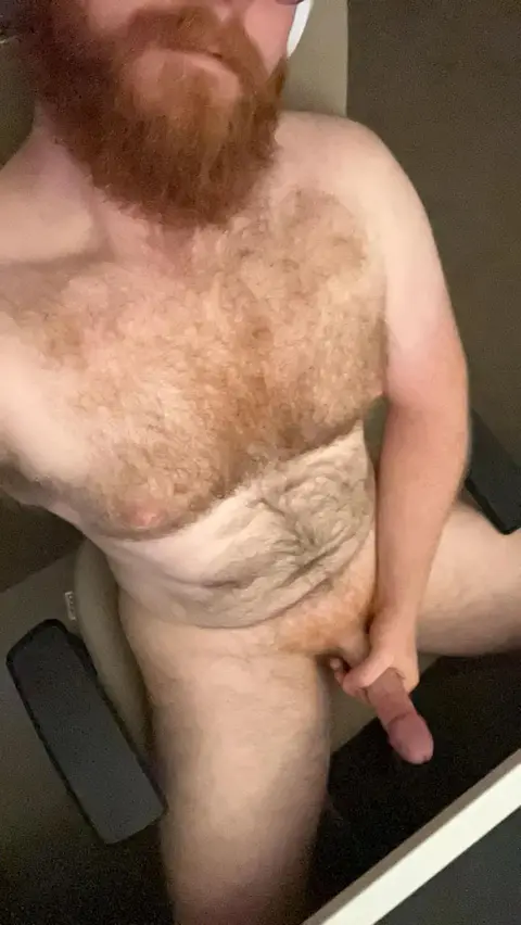 32 [M4F] Aussie, Bearded, Fit Dad Bod and a great cock. I need some attention and I’m feeling chatty. Looking for a longer term Snapfriends with benefits.