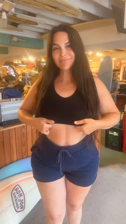 Flashing my naturals while trying on clothes