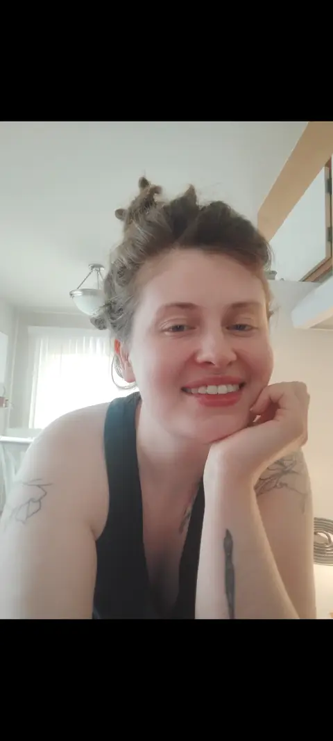 I used to dye it red until I saw photos of me other people took and realized it made me look cartoonish haha