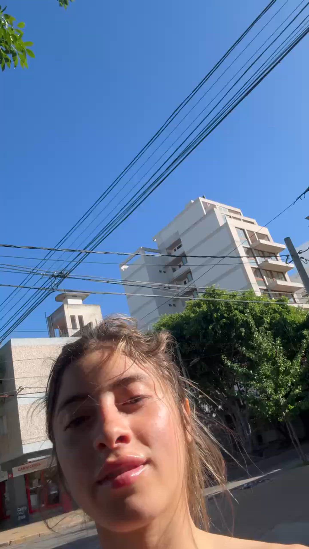 I came to say good morning!