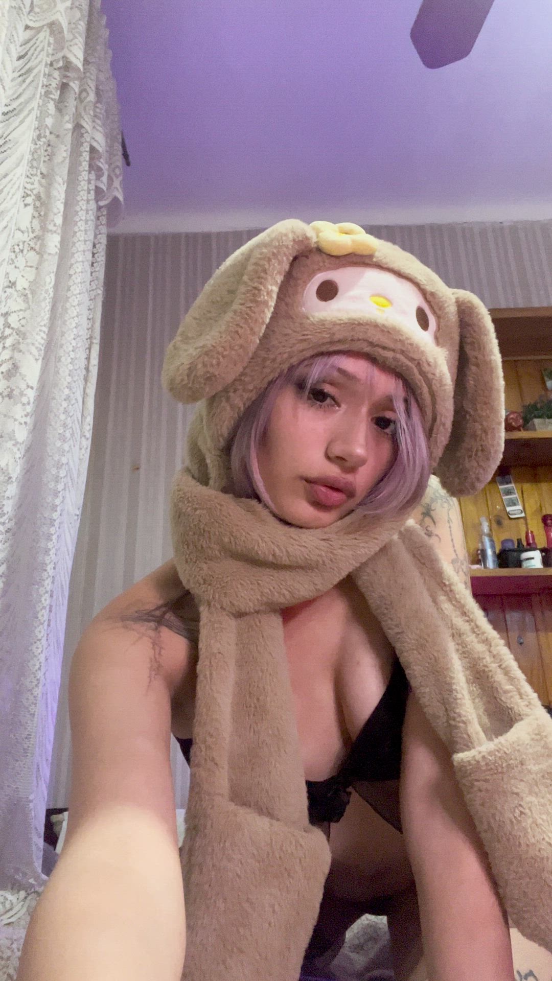 Cute girl. Chat over at TeIerrgm; elenawren