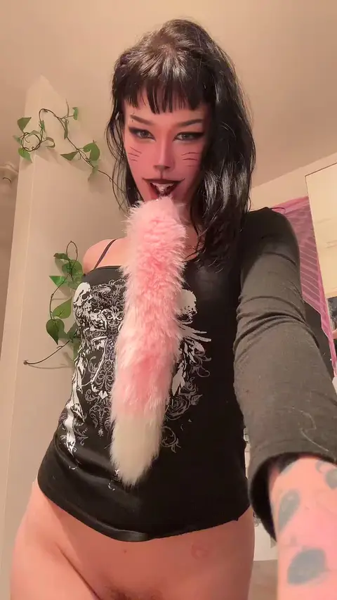 Eye contact while I put it in