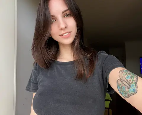 Feeling pretty cute today [f]