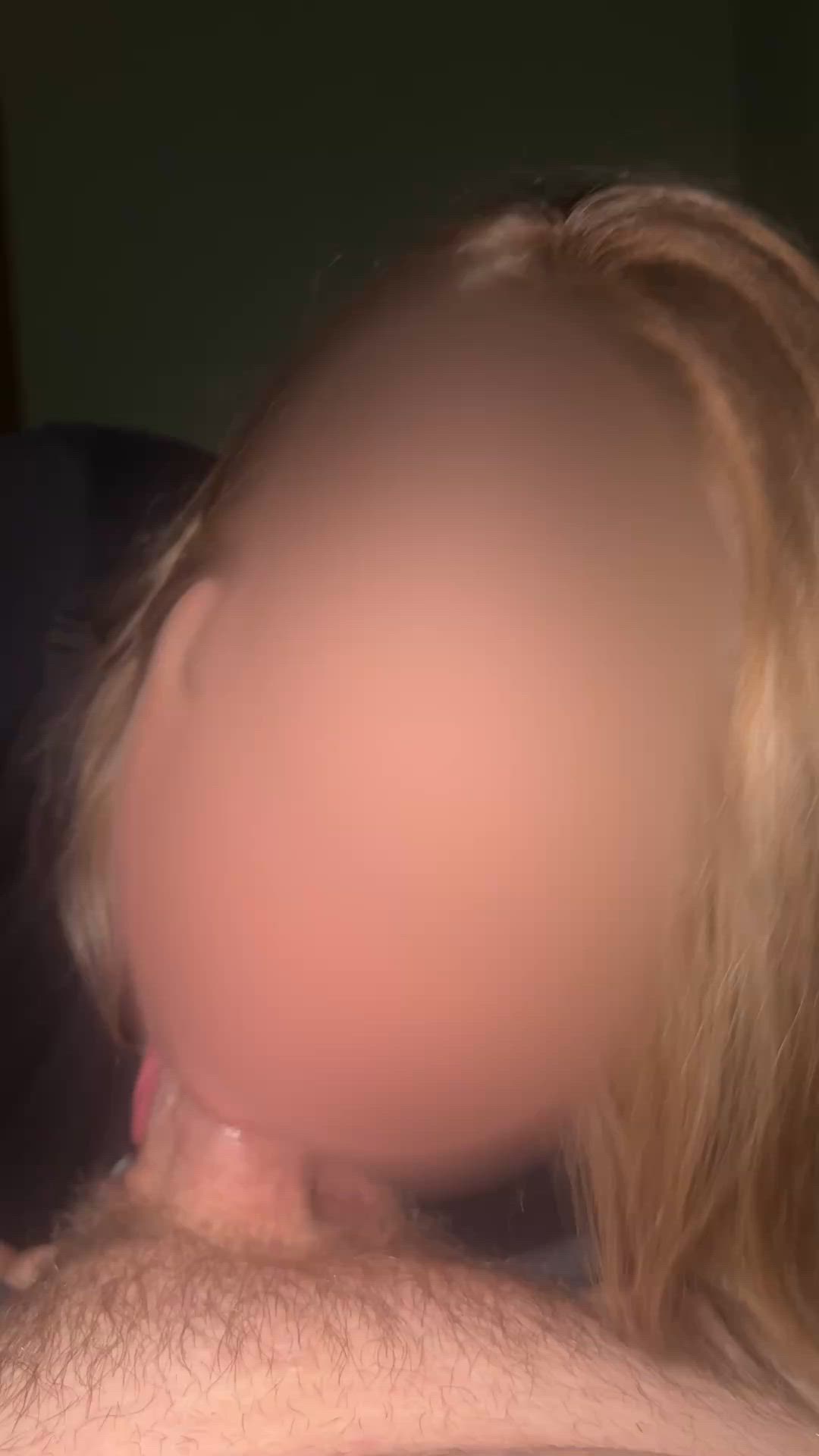 I’m just a horny housewife that loves swallowing cum