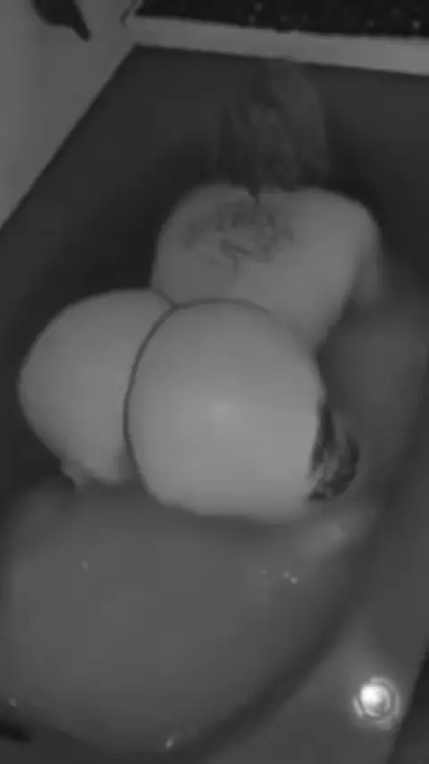 Big booty MILF ready to be your fantasy